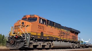 BNSF 7570 engine dropping off empty flat cars at the Harlingen yard. unit train.