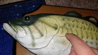 Gemmy 1999 Big Mouth Billy Bass (Green Eyes) Review Plus  Comparison