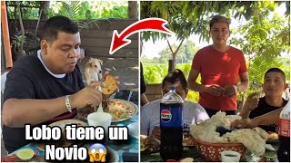 Santo Dios todo este dinero mandó el novio de lobo? para un almuerzo para todo el grupo😱