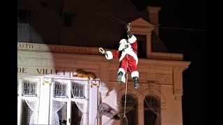 Vivez la descente du Père Noël en tyrolienne