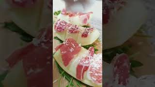 멜론은 이렇게 드세요, 맛있어서 매일 먹는 최고의 와인 단짠 조합! Melón con jamón | Prosciutto e Melone #shorts