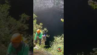 ASI COMIENZA EL DESCENSO AL SOTANO DE LAS GOLNDRINAS, UNA MARAVILLA NATURAL EN SAN LUIS POTOSI.