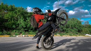 ¿CÓMO HACER UN WHEELIE? APRENDIENDO A HACER UN WHEELIE // COMIENZO EN EL STUNT.