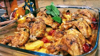 The ideal appetizer for beer and wine. Juicy chicken wings with potatoes