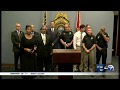 Sign language interpreter delivers gibberish in Florida