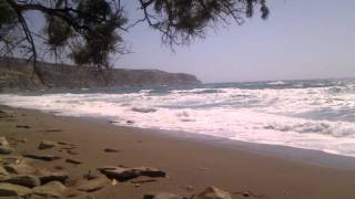 Komos Crete ugly waves