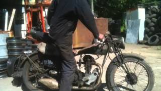 1932 BSA B32-1 NOT BEEN STARTED FOR 60 YEARS MUST SEE TO FIND OUT WHAT HAPPENS  L@@K