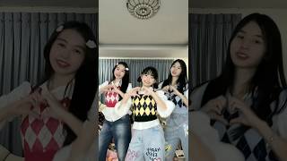 ผางเข้าแล้ว! ไอย๊ะ #tiktok #shorts #wiwawawowtv #น้องวีว่าพี่วาวาว #sister #เพลงฮิตในtiktok