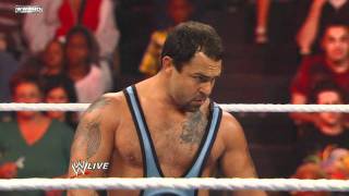 Raw - Santino Marella vs. Jinder Mahal