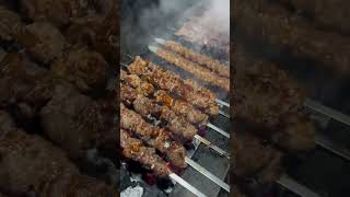 Shashlik vs Barbekyu: Farqlar va ta’m sinovi