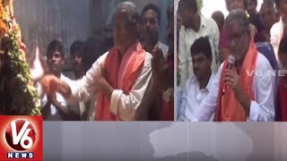 Actor Tanikella Bharani Visits Kusumanchi Shiva Temple | Offers Special Prayers | Khammam | V6 News