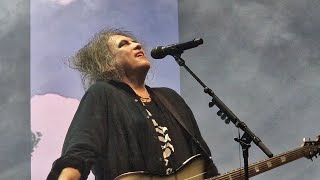 THE CURE - emotional The Last Day of Summer performance at Arena Zagreb, Croatia