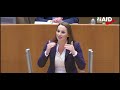 afd politikerin nimmt den saal auseinander