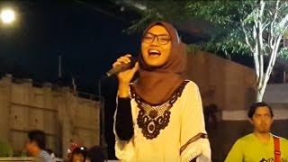 rela-Gadis ayu berbakat  feat retmelo buskers cover Tila