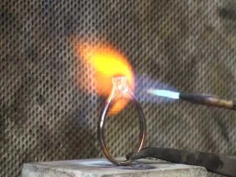 What will happen if you burn a diamond What will happen if you burn a diamond