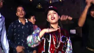 DHINCHAK POOJA - Party Aise Honi Chahiye -ROAST BY| HD-GALTI