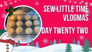 Vlogmas Day 22 - Mince Pies, Cleaning and Advents