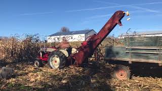 Ford 861 and Ford 601 1 row corn picker