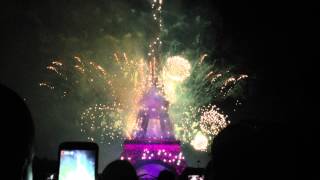 Feu d'artifice 14 Juillet 2014 - Tour Eiffel / Fireworks Paris Bastille Day - Eiffel Tower