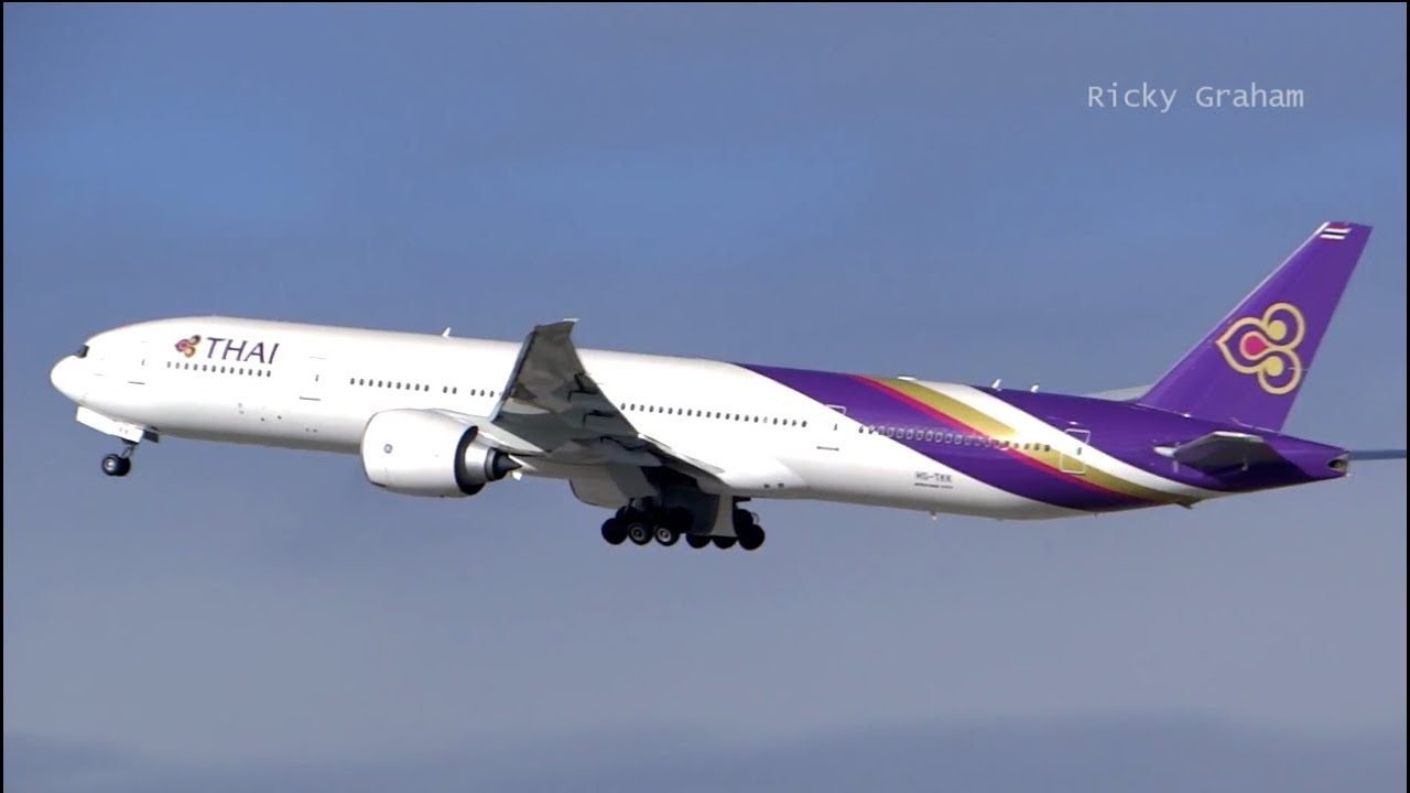 Thai Airways B777-300ER Takeoff - YouTube