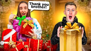 Surprising My Little Sister With EARLY Christmas Presents!!