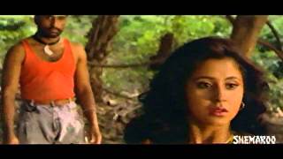 Antham Movie Action Scenes - Nagarjuna saving Urmila from thugs - Ram Gopal Varma
