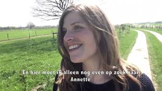 Camilla Dreef van Vogelbescherming Nederland bezoekt Zuiver Zuivel melkveehoudster Annette Harberink