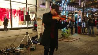 天籟小提琴家 林子安 動人演奏〖鄧紫棋 - 光年之外〗violin cover《街頭音樂饗宴》欲睹一系列精彩MV，請訂閱 林子安 YouTube 頻道。《信義區香堤廣場》