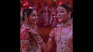 Aishwarya Rai Bachchan and Madhuri Dixit's Dance Together 💞Looking gorgeous in outfit 💞 status short