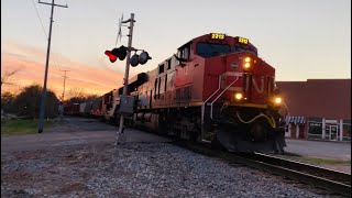 CN 2312 ES44DC w/ Beautiful P5 leads manifest