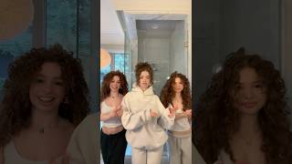 Their old tiktok! #kalogerassisters #recommended #curlyhair #fyp #demitrakalogeras #sundaykalogeras