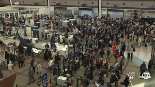 Security wait times close to an hour long as DIA sees busiest day of Thanksgiving travel period
