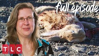 Vickie Serves Roadkill for Dinner! | Extreme Cheapskates (Full Episode)