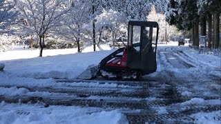 ウインブルヤマグチ　クローラローダー　WL03 除雪機　実演