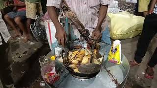 Running Samosa Wala ll Kolkata ka famous samosa Wala