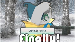 Trading for WisteriaMoon's beta arctic hood!