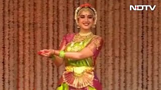 Video: Radhika Merchant's Debut Dance Performance, Hosted By Ambanis
