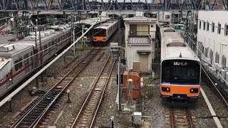 平日朝の東武東上線成増駅（字幕入り）