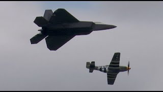 F-22 Raptor and P-51D Mustang USAF Heritage Flight - RIAT 2017