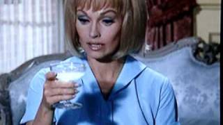 Nice Karen Steele 4 / 7 \