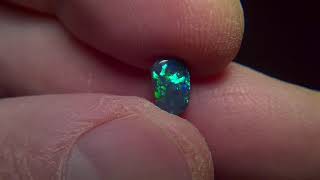 NI Body tone Lightning Ridge gem black opal