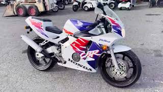 ホンダ　CBR250RR　エンジン始動動画です。佐賀武雄