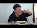 在南京怼到了心心念的大肉面，配着烤鸭香拽咧～！【海吃王】