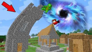 A Huge BLACK HOLE Sucks Mikey and JJ  VILLAGE in Minecraft – Maizen?