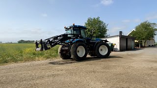 Köp Traktor New Holland TV140 midjestyrd redskapsbärare på Klaravik