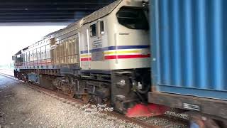 KTMB Class 26115 Tanjung Rhu locomotive Clip 1 \u0026 2, with container wagons at Jalan Kastam Depot.