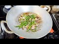 មីឆាសាច់ជ្រូក noodle stir fry pork