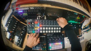 Pylon : BassStation, DrumStation, Blofeld, Digitone, TD-3, RD-6, Circuit Tracks, A-Station, Pulse2