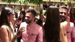 Sonam Kapoor Breaks Down & HUGS Husband Anand Ahuja In Front Of Entire Kapoor Family At Wedding