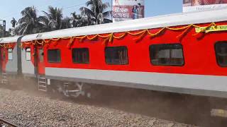 International  Trains India to bangladesh  Bandhan Express passing  ashoknagar station